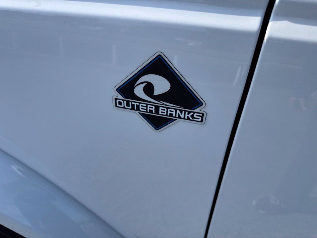 Used 2024 Ford Bronco Outer Banks AWD/4WD image 35