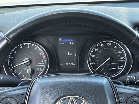 Used 2024 Toyota Camry SE image 13