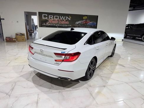 Used 2021 Honda Accord Sport image 9
