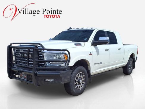 Used 2022 RAM 2500 Limited AWD/4WD image 1