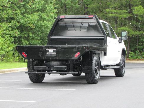 Used 2024 Chevrolet Silverado 2500 LT w/ Convenience Package AWD/4WD image 10