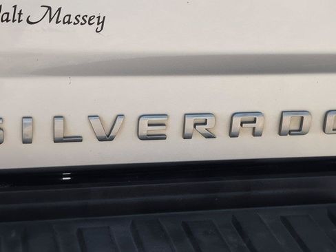 Used 2015 Chevrolet Silverado 2500 LTZ w/ Duramax Plus Package AWD/4WD image 6