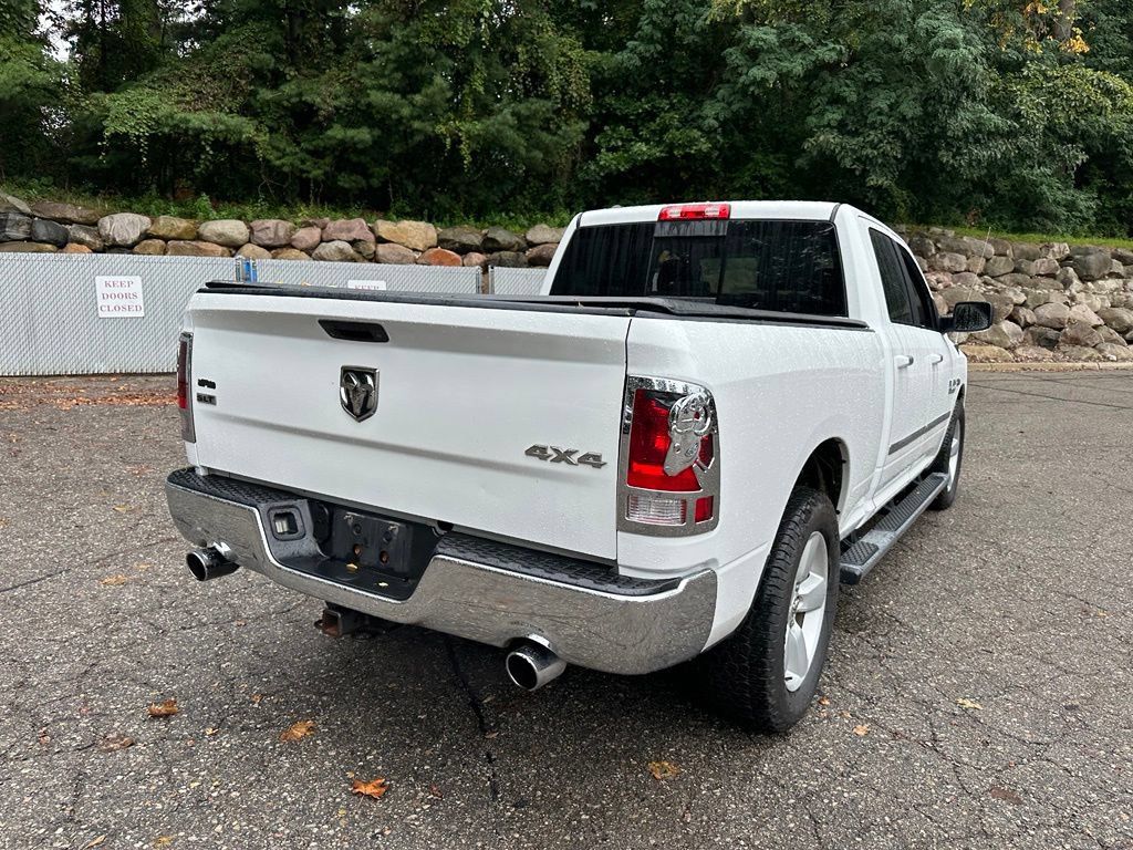 Used 2017 RAM 1500 Classic SLT w/ SLT Plus D←cor Group AWD/4WD image 5