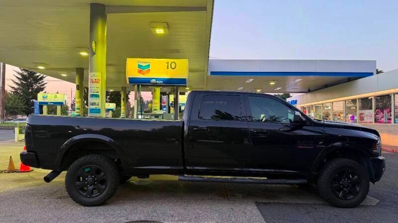 Used 2017 RAM 2500 Laramie w/ Sport Appearance Group AWD/4WD image 11