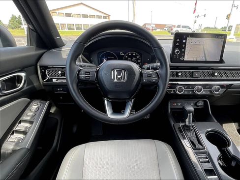 Certified 2025 Honda Civic Sport Touring image 10