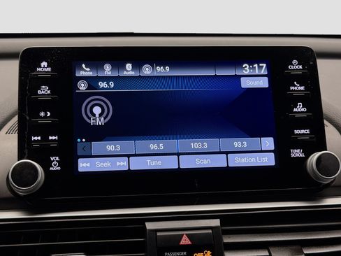 Used 2021 Honda Accord Sport image 9