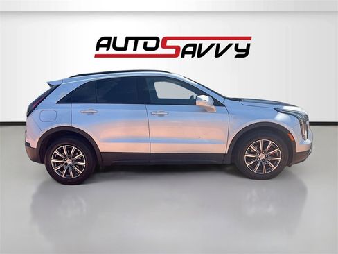 Used 2021 Cadillac XT4 Sport w/ Cold Weather Package image 8