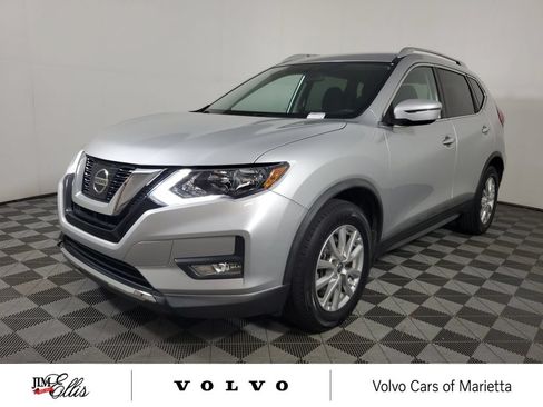 Used 2017 Nissan Rogue SV FWD image 4