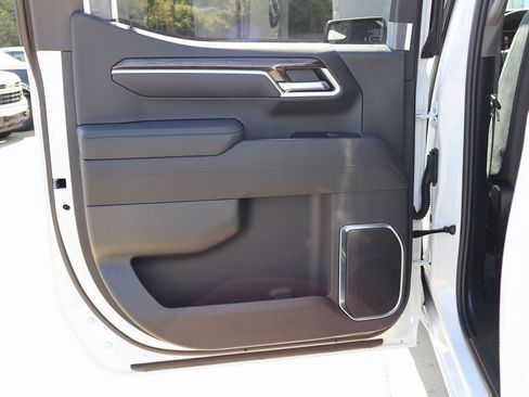 New 2026 GMC Sierra 1500 Elevation image 26