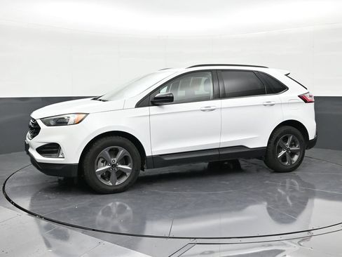 Used 2024 Ford Edge SEL w/ Sport Appearance Package AWD/4WD image 8