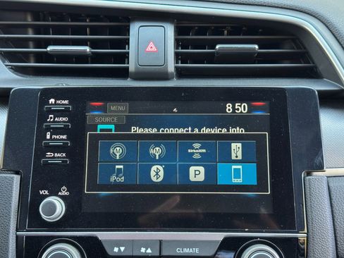 Used 2020 Honda Civic EX image 22