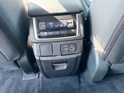 Certified 2025 Subaru Ascent Premium AWD/4WD image 22