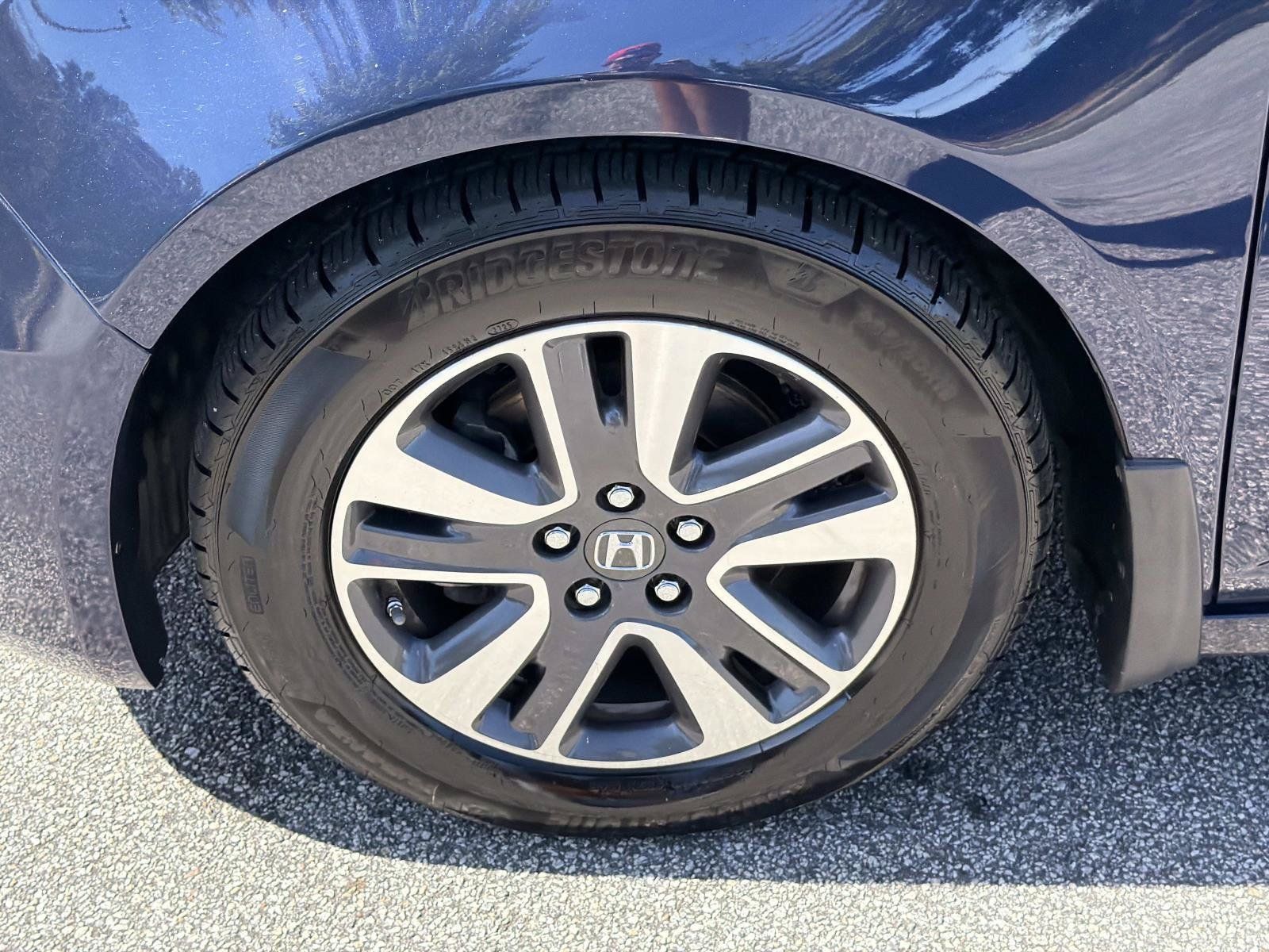 Used 2016 Honda Odyssey Touring image 12