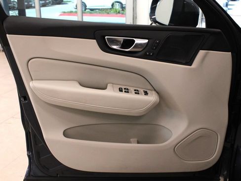 Used 2021 Volvo XC60 T5 Inscription w/ Protection Package Premier FWD image 11