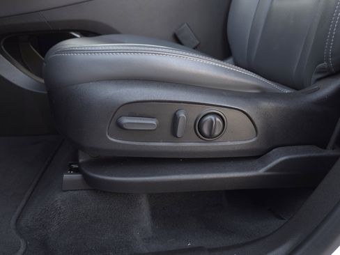 Used 2023 Buick Enclave Essence w/ Trailering Package, 5000 lbs. image 11