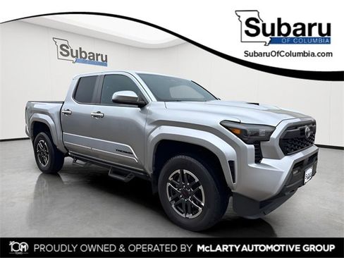 Used 2024 Toyota Tacoma TRD Sport w/ TRD Sport Upgrade Package image 1
