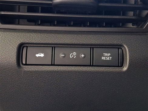 Used 2020 Nissan Altima 2.5 SR image 28