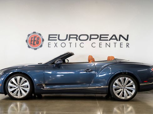 Used 2024 Bentley Continental GT V8 AWD/4WD image 23