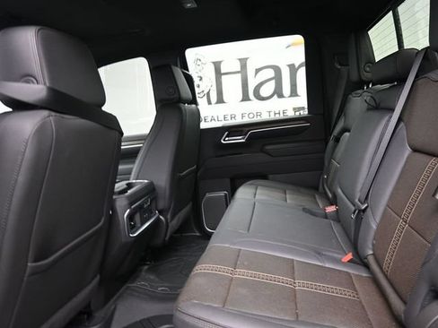 New 2026 Chevrolet Silverado 2500 High Country w/ High Country Premium Package AWD/4WD image 10