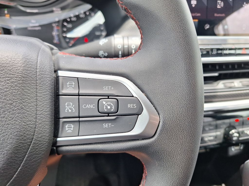 Used 2024 Jeep Compass Trailhawk AWD/4WD image 22