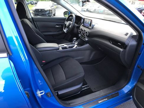Used 2023 Nissan Sentra SV w/ All-Weather Package FWD image 12