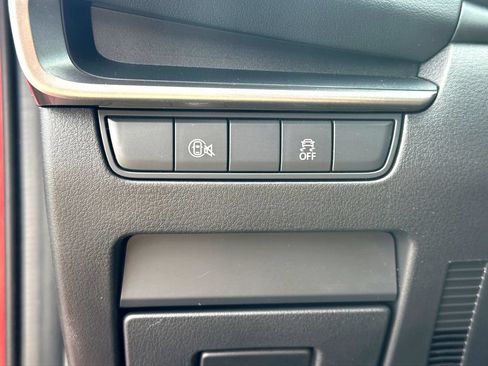 Used 2024 MAZDA MAZDA3 s FWD image 19