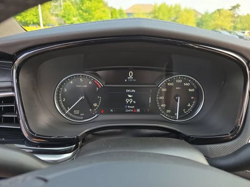 Used 2025 Cadillac XT6 Luxury AWD/4WD image 21