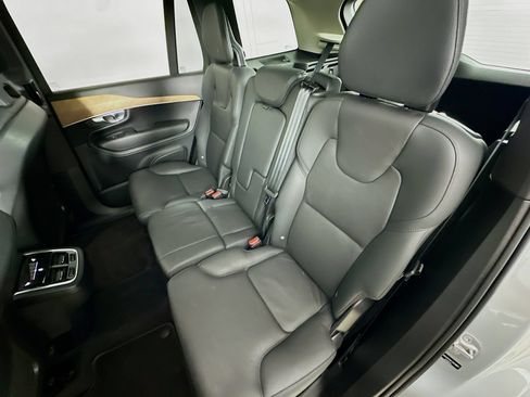 Used 2025 Volvo XC90 B6 Plus w/ Protection Package Premier AWD/4WD image 35