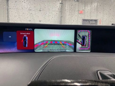 Used 2024 Lincoln Nautilus Reserve w/ Equipment Group 202A image 20