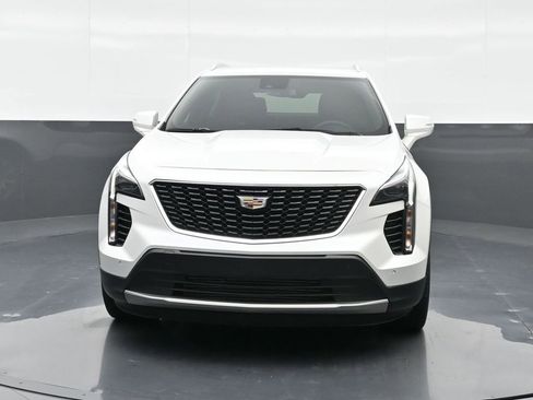 Used 2023 Cadillac XT4 Premium Luxury FWD image 3