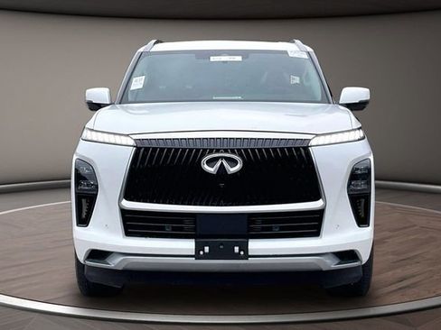 Used 2025 INFINITI QX80 Sensory AWD/4WD image 3
