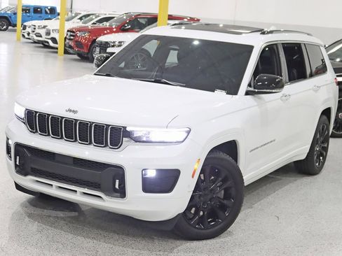 Used 2021 Jeep Grand Cherokee L Overland w/ Luxury Tech Group IV image 5