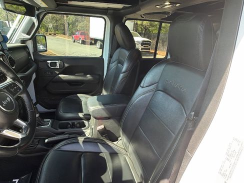 Used 2023 Jeep Wrangler Sahara w/ Cold Weather Group image 16