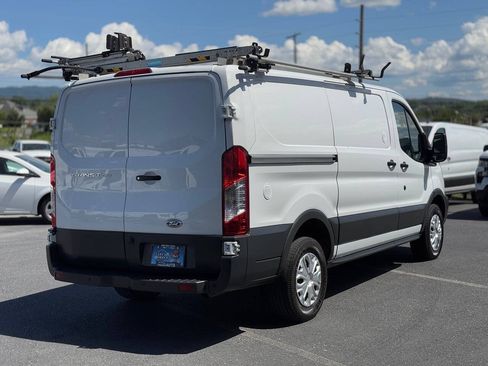 Used 2018 Ford Transit 250 130 Low Roof w/ Interior Upgrade Package RWD image 4