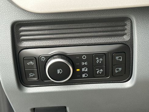 New 2026 Ford F250 XLT w/ XLT Premium Package image 32