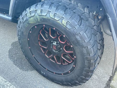 Used 2020 Jeep Gladiator Rubicon image 7