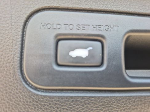 Used 2025 Honda Pilot Elite image 30