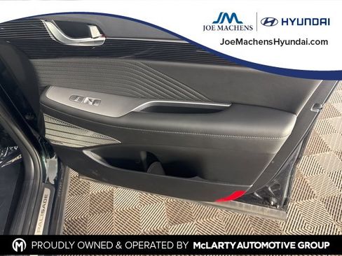 Certified 2025 Hyundai Palisade Calligraphy image 23