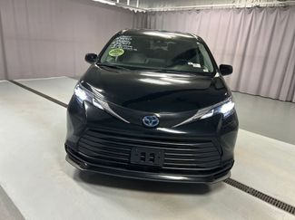 Used 2024 Toyota Sienna LE video 2