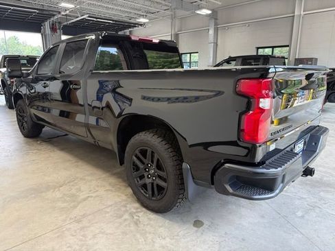 Used 2024 Chevrolet Silverado 1500 RST AWD/4WD image 5