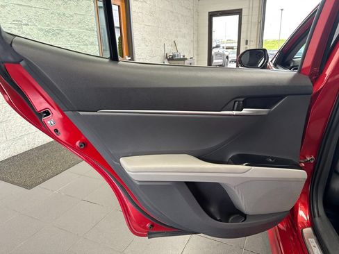 Certified 2019 Toyota Camry SE w/ Convenience Package FWD image 41