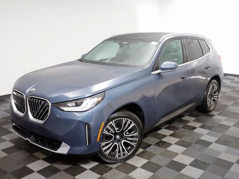 New 2026 BMW X3 xDrive30 w/ Premium Package image 2