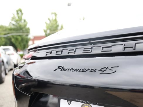 Used 2018 Porsche Panamera 4S AWD/4WD image 30