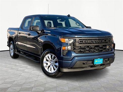Used 2022 Chevrolet Silverado 1500 Custom image 1
