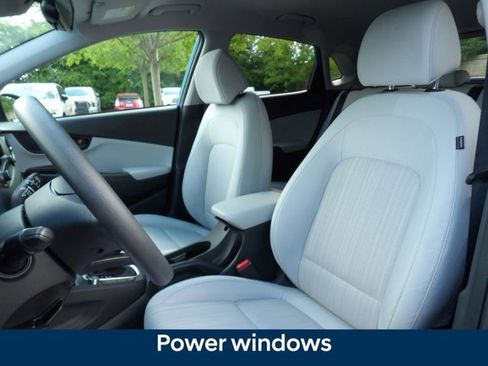 Used 2023 Hyundai Kona SEL FWD image 11