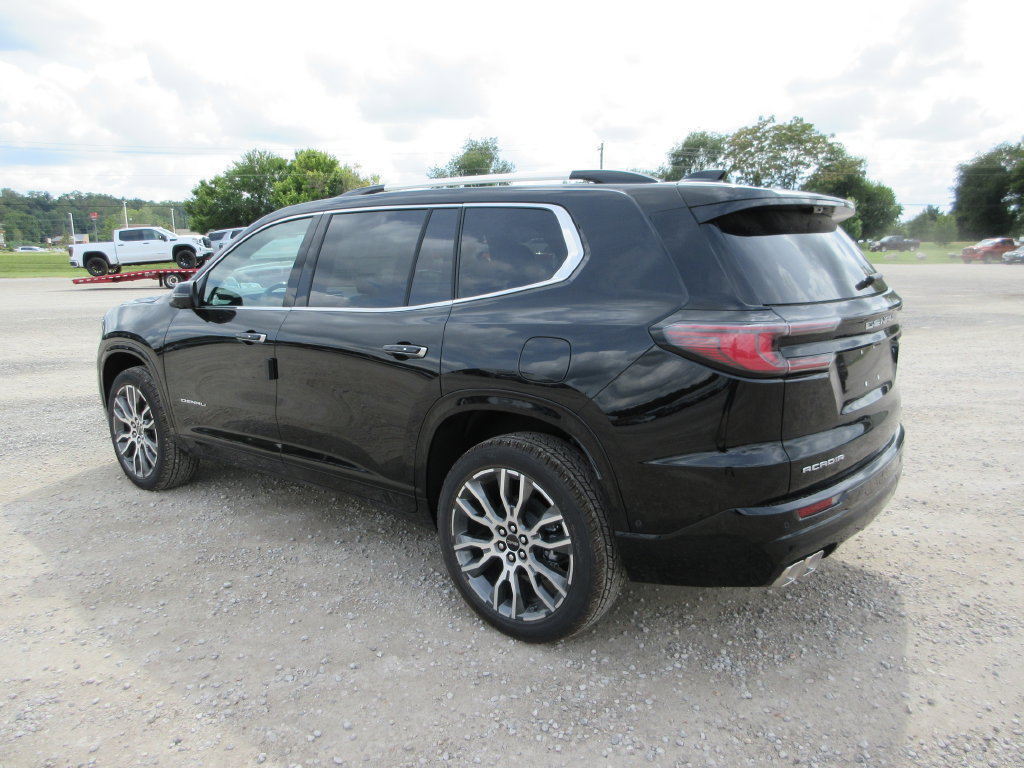 New 2027 GMC Acadia Denali Ultimate FWD image 5