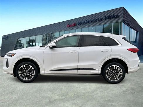 New 2025 Audi Q5 Premium image 2