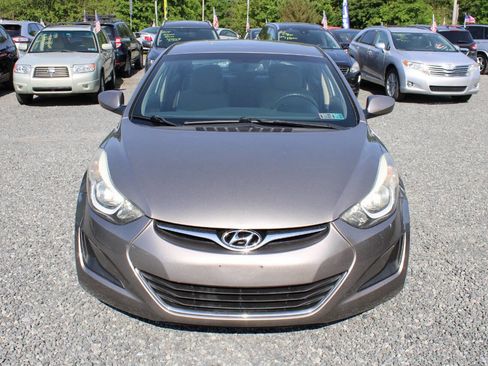 Used 2016 Hyundai Elantra SE FWD image 3
