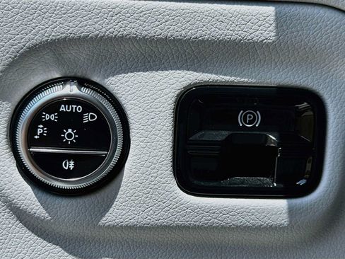 Certified 2023 Mercedes-Benz EQE 350+ SUV image 10