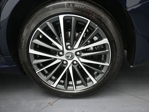 Used 2025 Lexus ES 350 w/ Premium Package FWD image 45